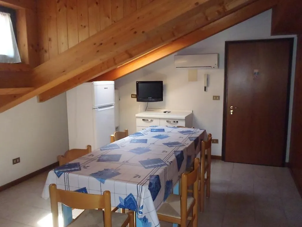 Residence Metropol Lido di Jesolo 0*,